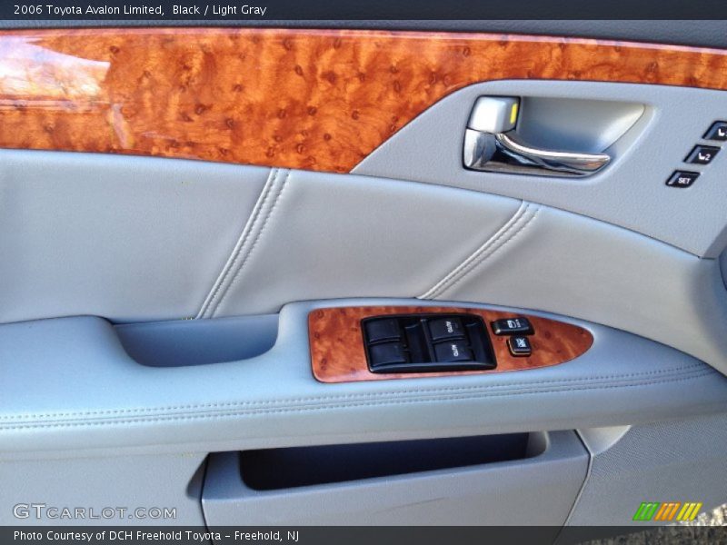 Black / Light Gray 2006 Toyota Avalon Limited