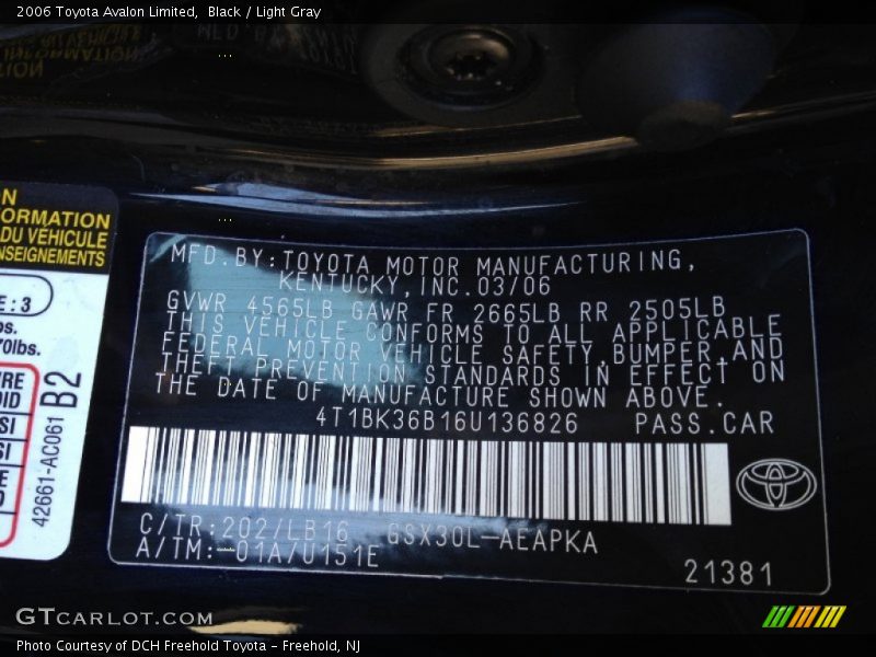 Black / Light Gray 2006 Toyota Avalon Limited