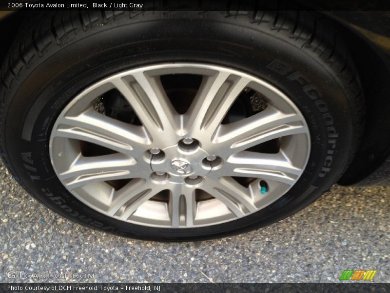 Black / Light Gray 2006 Toyota Avalon Limited