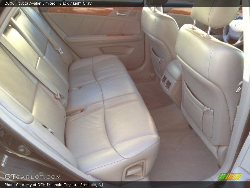 Black / Light Gray 2006 Toyota Avalon Limited