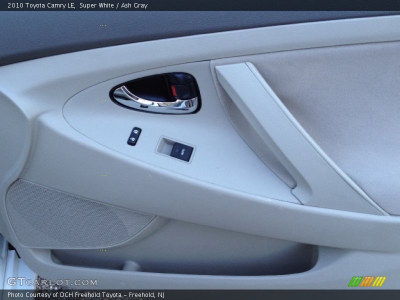 Super White / Ash Gray 2010 Toyota Camry LE