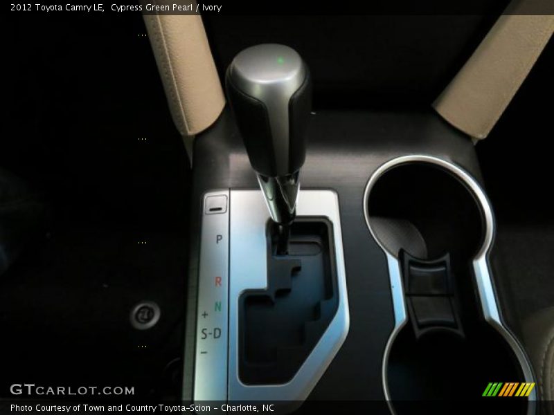 Cypress Green Pearl / Ivory 2012 Toyota Camry LE