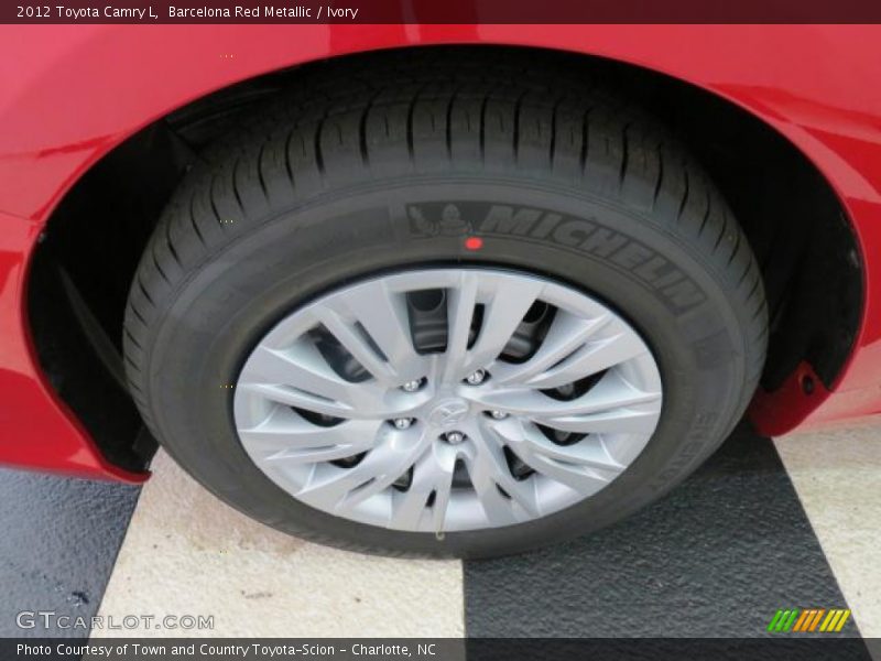 Barcelona Red Metallic / Ivory 2012 Toyota Camry L