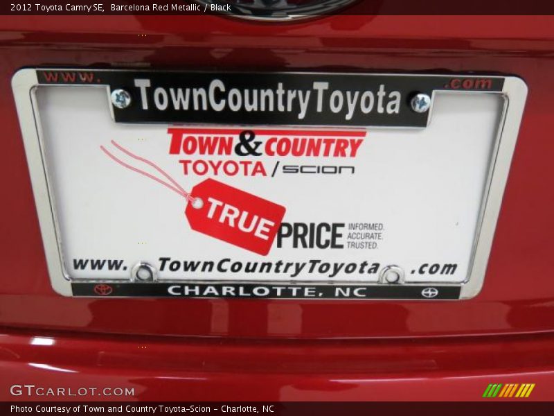 Barcelona Red Metallic / Black 2012 Toyota Camry SE