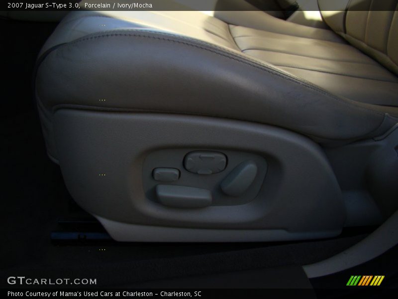 Porcelain / Ivory/Mocha 2007 Jaguar S-Type 3.0