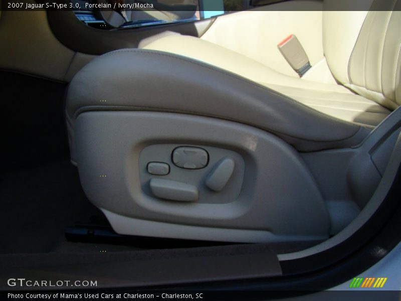 Porcelain / Ivory/Mocha 2007 Jaguar S-Type 3.0