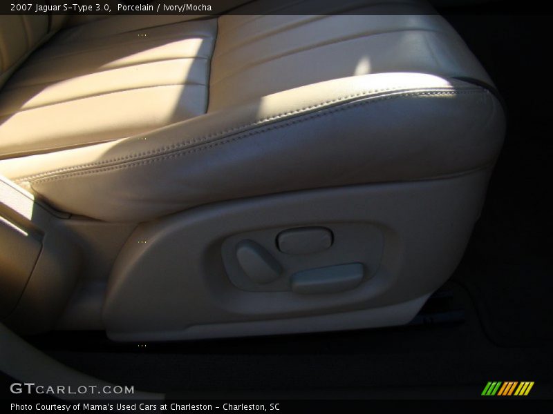 Porcelain / Ivory/Mocha 2007 Jaguar S-Type 3.0