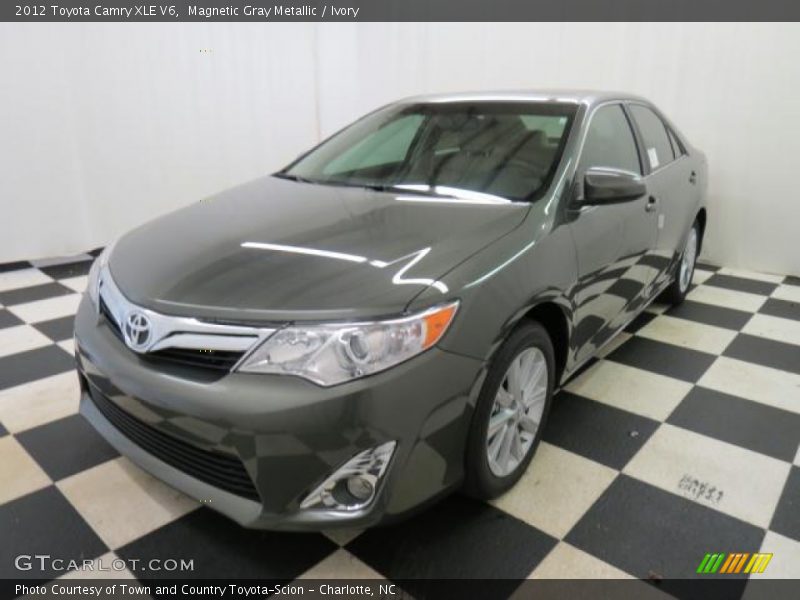 Magnetic Gray Metallic / Ivory 2012 Toyota Camry XLE V6
