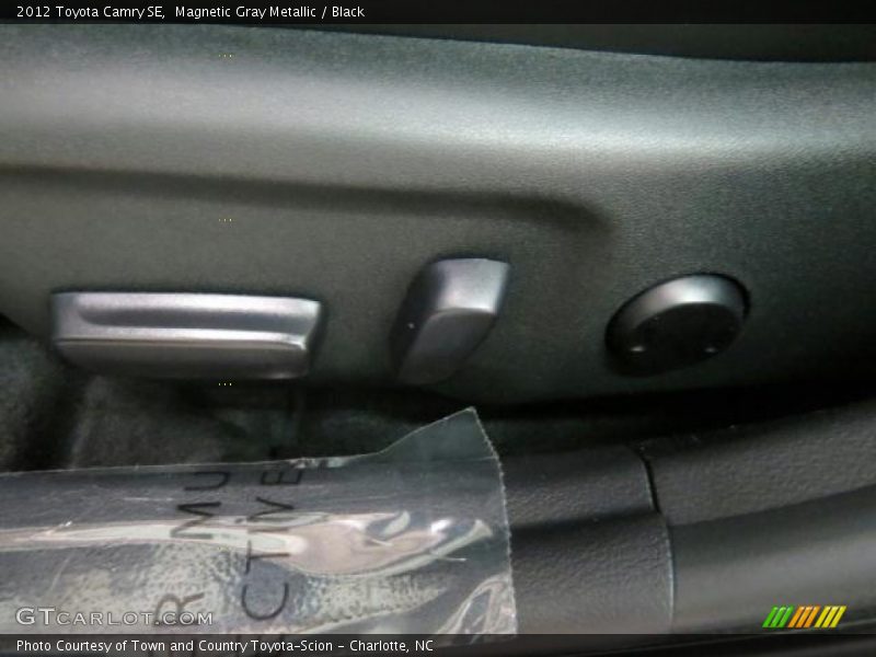 Magnetic Gray Metallic / Black 2012 Toyota Camry SE