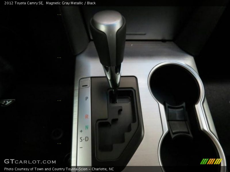 Magnetic Gray Metallic / Black 2012 Toyota Camry SE