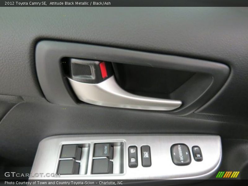 Attitude Black Metallic / Black/Ash 2012 Toyota Camry SE