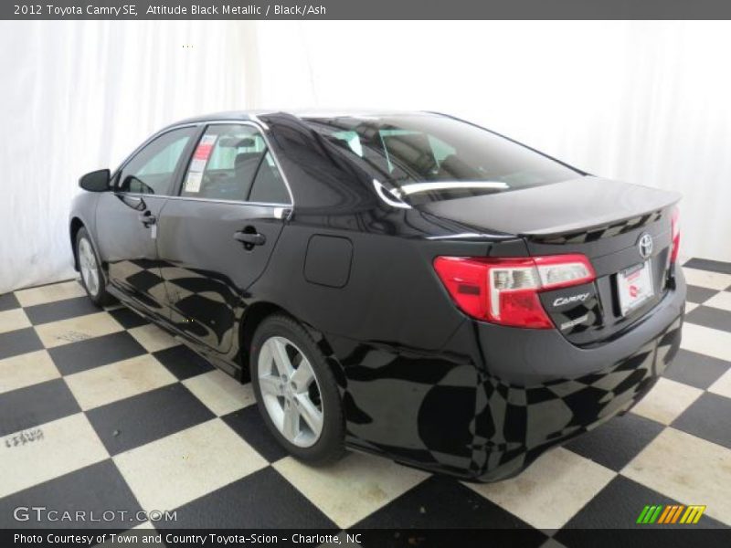 Attitude Black Metallic / Black/Ash 2012 Toyota Camry SE