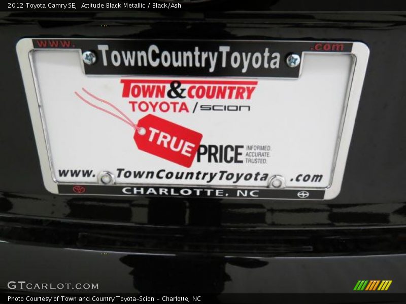 Attitude Black Metallic / Black/Ash 2012 Toyota Camry SE