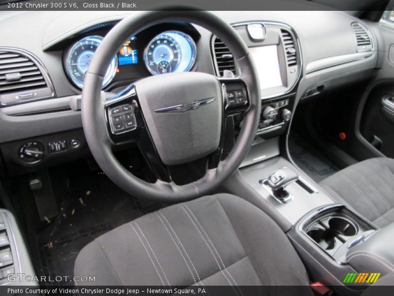  2012 300 S V6 Black Interior