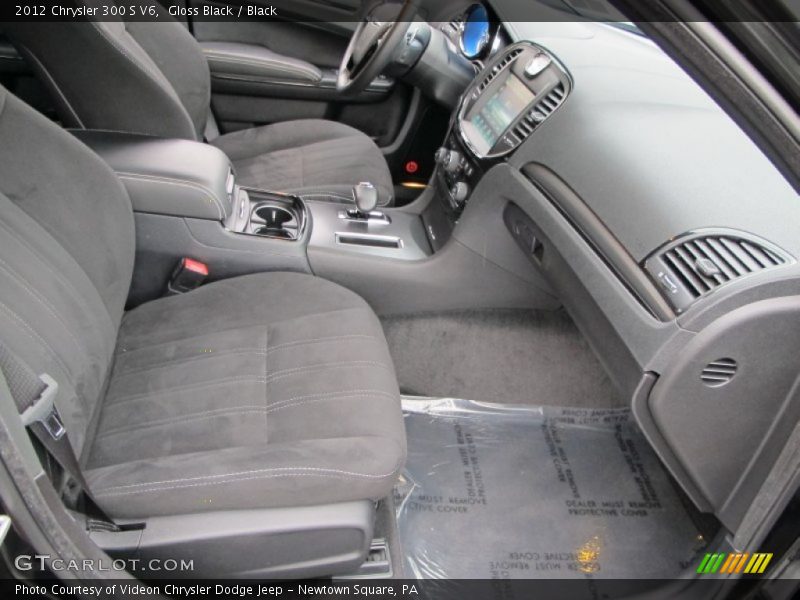 Gloss Black / Black 2012 Chrysler 300 S V6