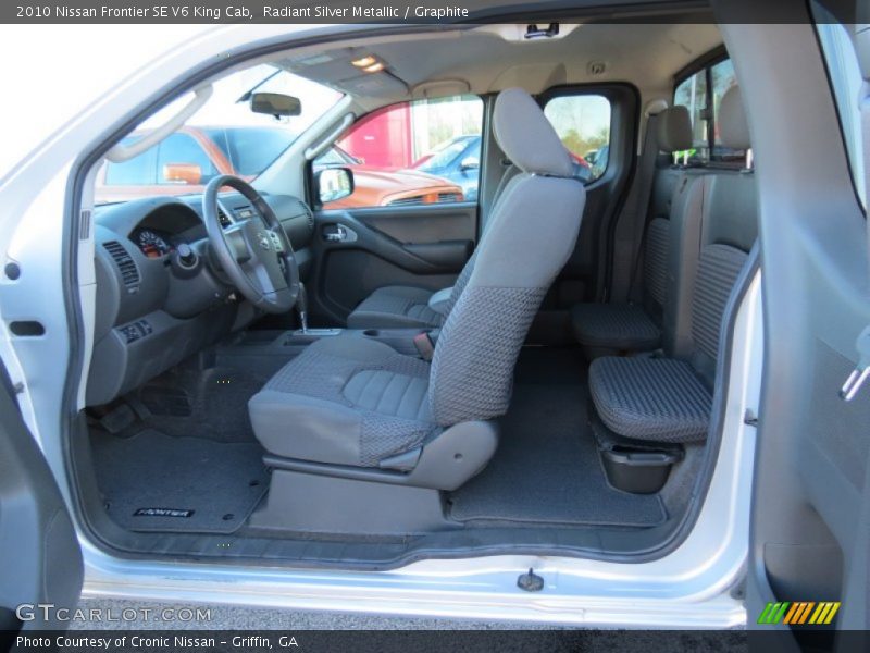 Radiant Silver Metallic / Graphite 2010 Nissan Frontier SE V6 King Cab