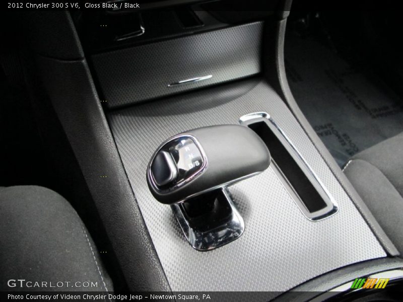  2012 300 S V6 8 Speed Automatic Shifter