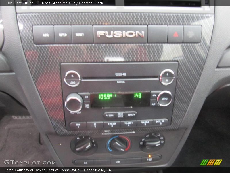 Moss Green Metallic / Charcoal Black 2009 Ford Fusion SE