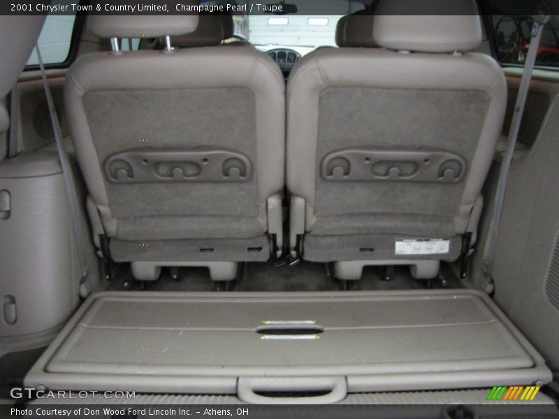 Champagne Pearl / Taupe 2001 Chrysler Town & Country Limited