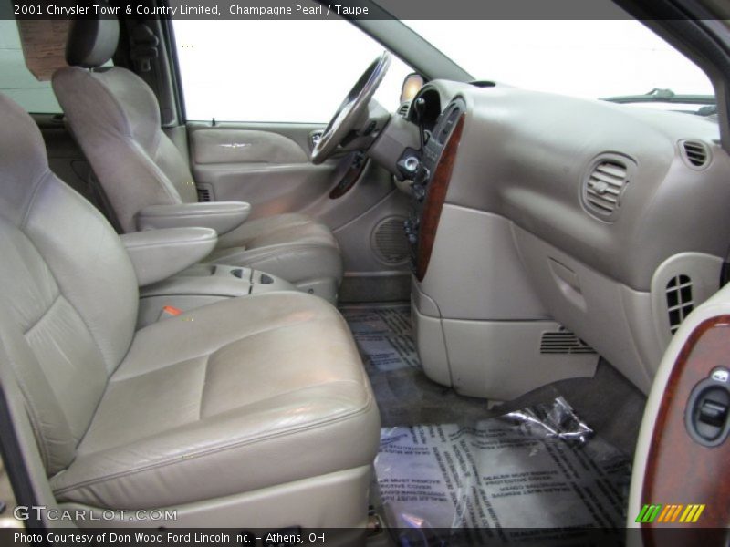 Champagne Pearl / Taupe 2001 Chrysler Town & Country Limited