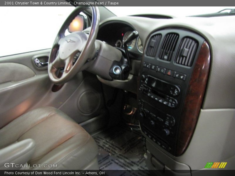 Champagne Pearl / Taupe 2001 Chrysler Town & Country Limited
