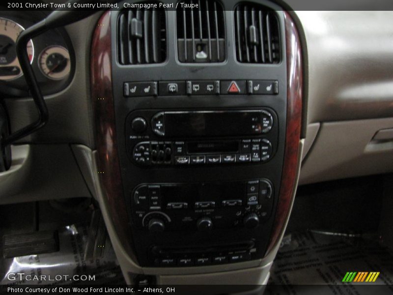 Champagne Pearl / Taupe 2001 Chrysler Town & Country Limited