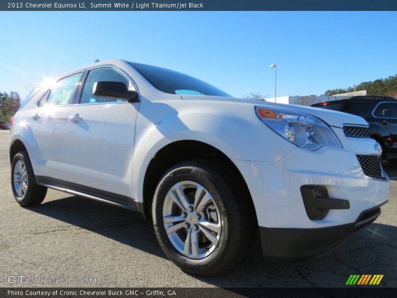 Summit White / Light Titanium/Jet Black 2013 Chevrolet Equinox LS