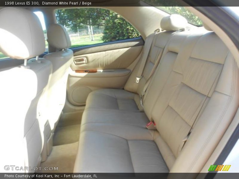 Diamond White Pearl / Beige 1998 Lexus ES 300