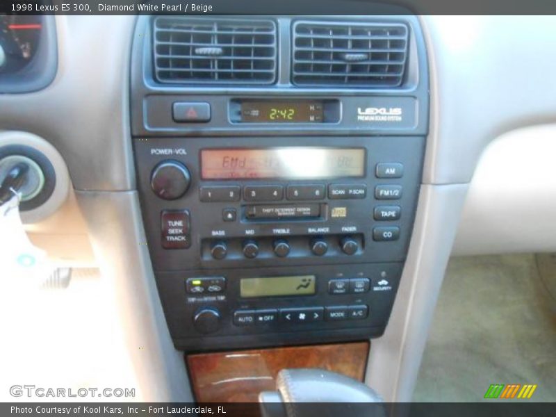 Diamond White Pearl / Beige 1998 Lexus ES 300