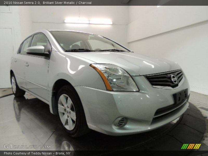 Brilliant Silver Metallic / Charcoal 2010 Nissan Sentra 2.0