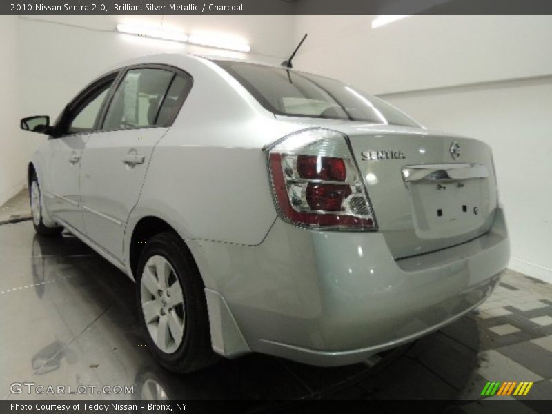 Brilliant Silver Metallic / Charcoal 2010 Nissan Sentra 2.0
