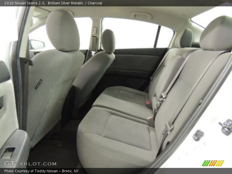 Brilliant Silver Metallic / Charcoal 2010 Nissan Sentra 2.0