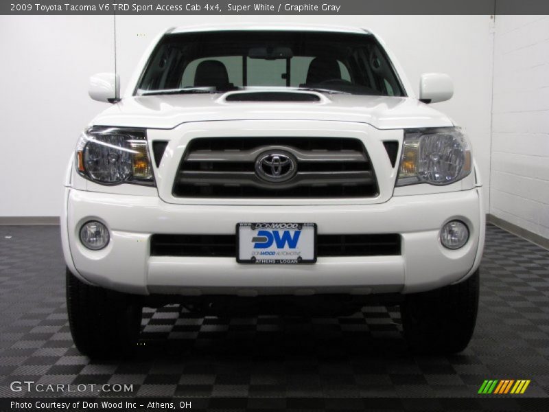 Super White / Graphite Gray 2009 Toyota Tacoma V6 TRD Sport Access Cab 4x4