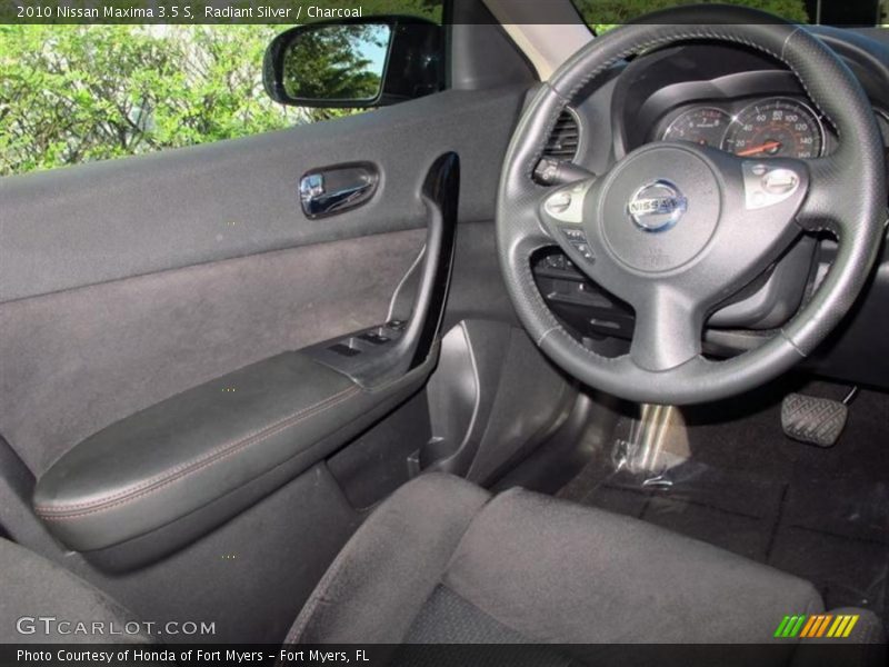 Radiant Silver / Charcoal 2010 Nissan Maxima 3.5 S