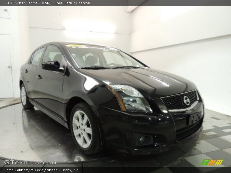 Super Black / Charcoal 2010 Nissan Sentra 2.0 SR