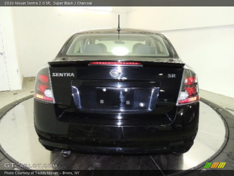 Super Black / Charcoal 2010 Nissan Sentra 2.0 SR