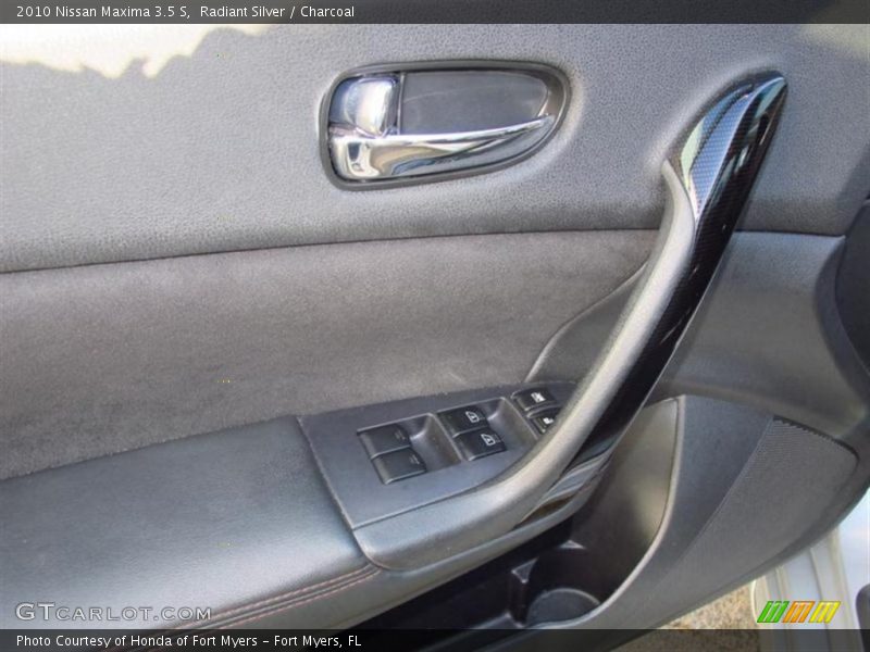 Radiant Silver / Charcoal 2010 Nissan Maxima 3.5 S
