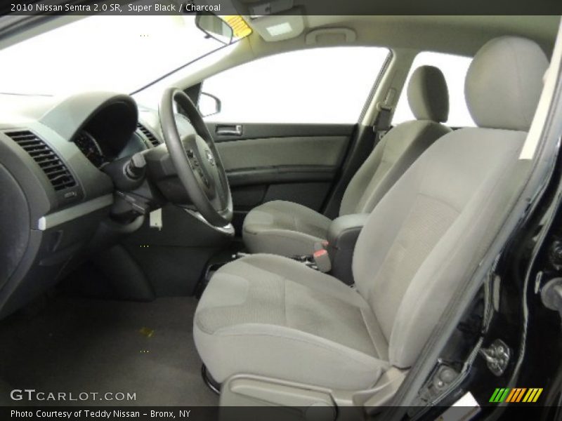 Super Black / Charcoal 2010 Nissan Sentra 2.0 SR