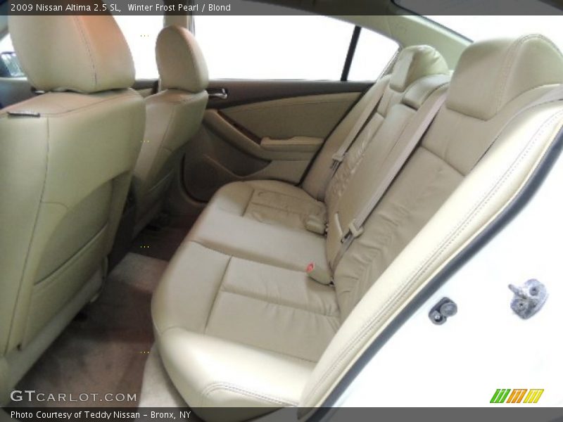Winter Frost Pearl / Blond 2009 Nissan Altima 2.5 SL