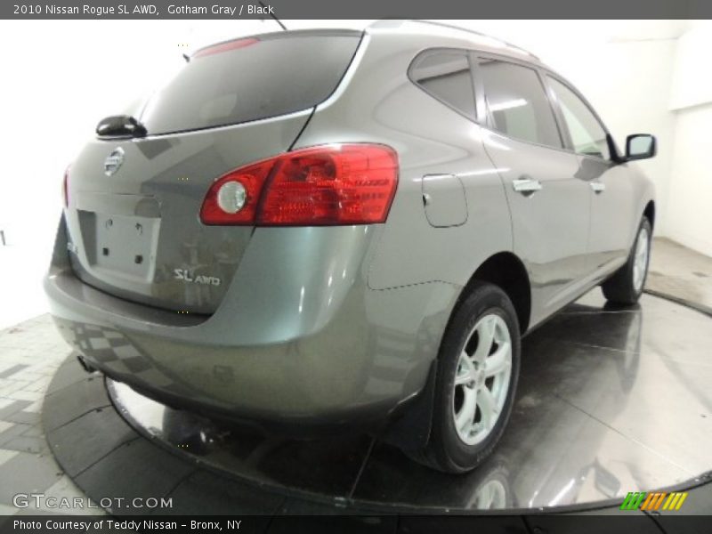 Gotham Gray / Black 2010 Nissan Rogue SL AWD
