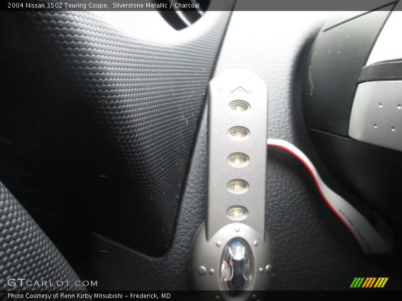 Silverstone Metallic / Charcoal 2004 Nissan 350Z Touring Coupe