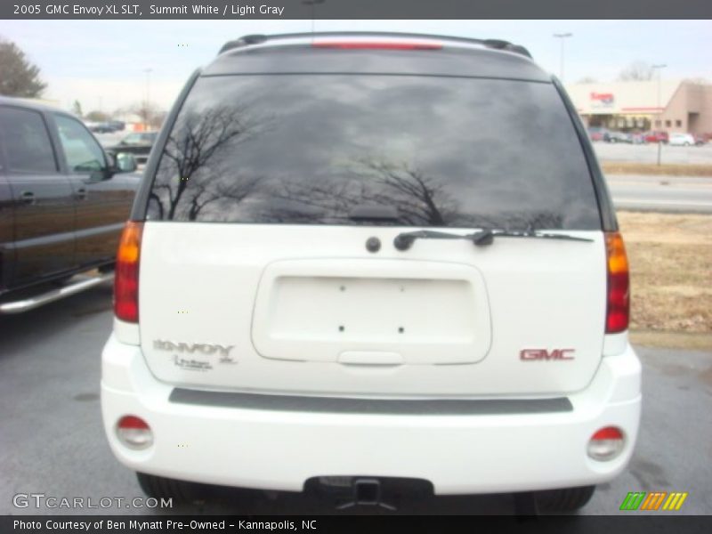 Summit White / Light Gray 2005 GMC Envoy XL SLT