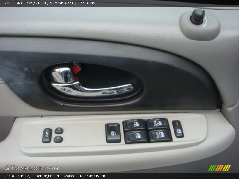 Summit White / Light Gray 2005 GMC Envoy XL SLT