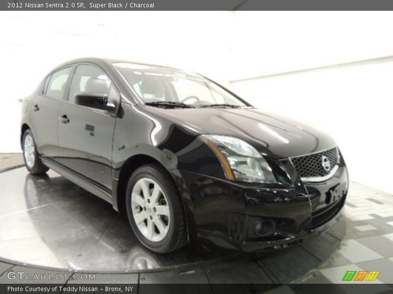 Super Black / Charcoal 2012 Nissan Sentra 2.0 SR