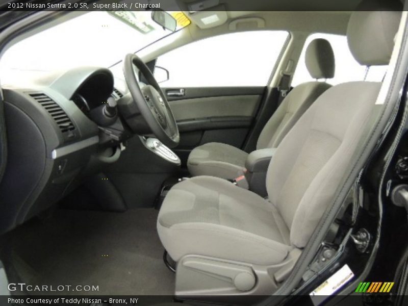 Super Black / Charcoal 2012 Nissan Sentra 2.0 SR