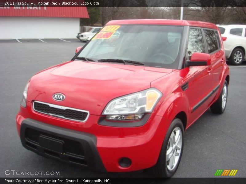 Molten Red / Black Soul Logo Cloth 2011 Kia Soul +