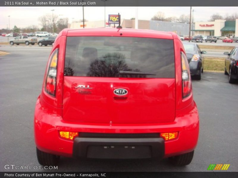 Molten Red / Black Soul Logo Cloth 2011 Kia Soul +