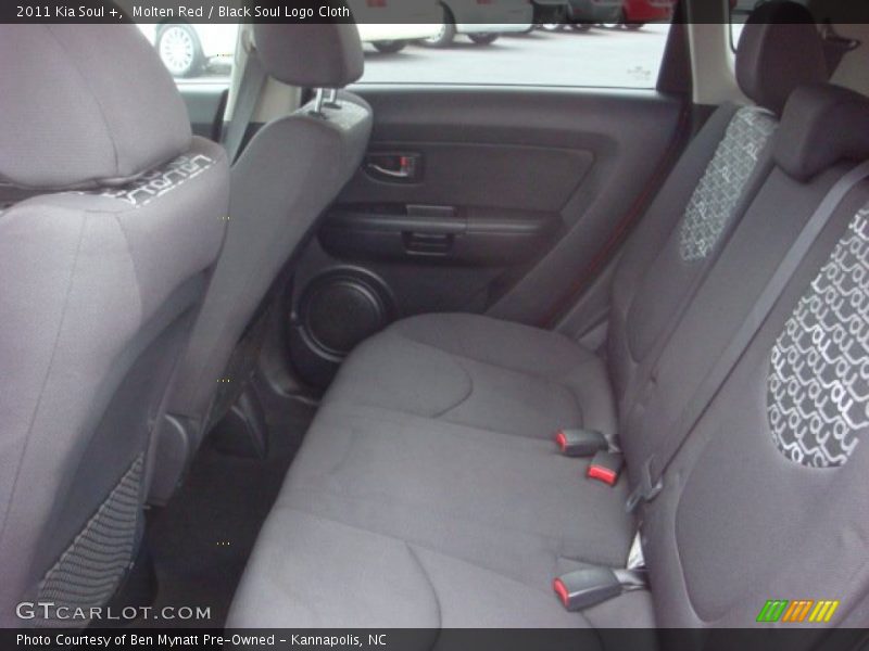 Molten Red / Black Soul Logo Cloth 2011 Kia Soul +