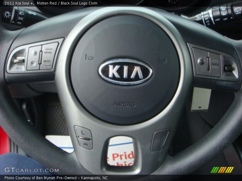 Molten Red / Black Soul Logo Cloth 2011 Kia Soul +