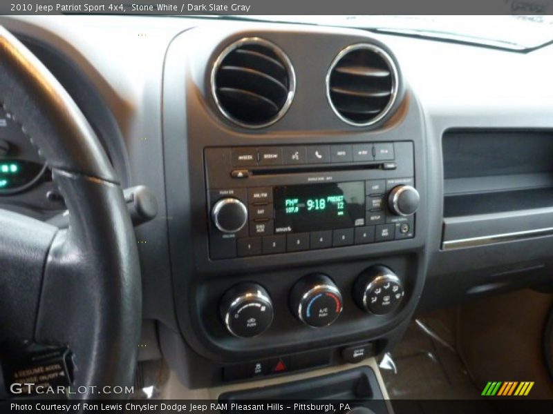 Stone White / Dark Slate Gray 2010 Jeep Patriot Sport 4x4